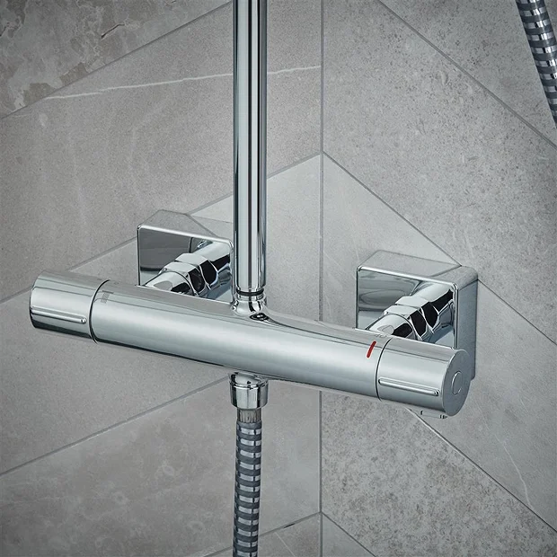 Hansgrohe Vernis Shape EcoSmart Showerpipe 230 Thermostatic Shower Mixer - Chrome - Image 4